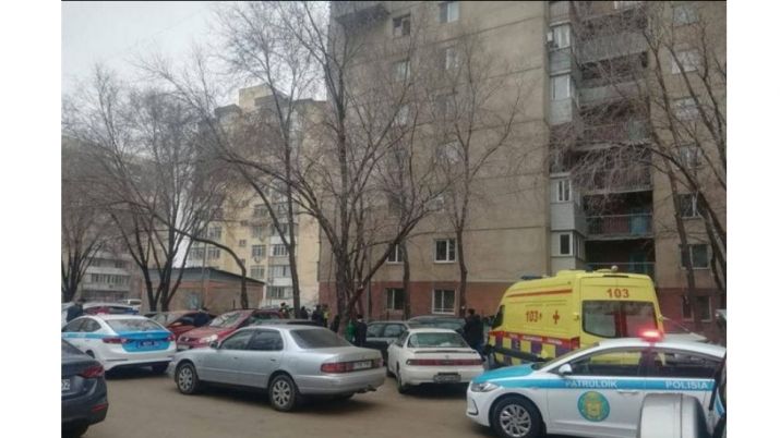 Девушка выбросилась с 12-го этажа в Алматы