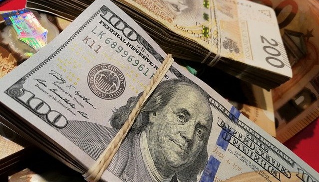 Денежные переводы из России в Казахстан выросли более чем в 3 раза