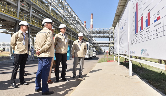 КМГ призывает усилить борьбу с нелегальным вывозом нефтепродуктов