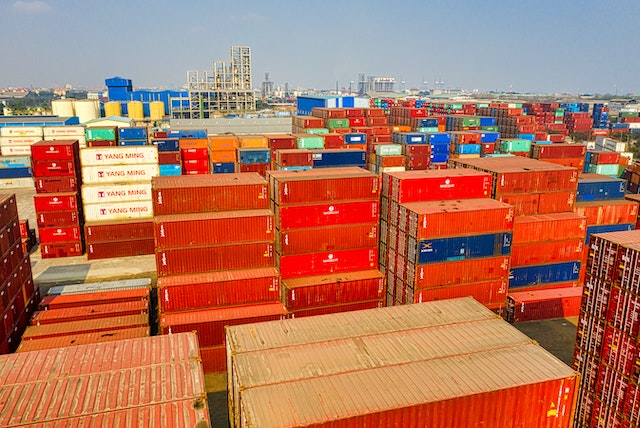 1,9 млн тонн грузов перевалено через морские порты РК в направлении Азербайджана за 8 месяцев