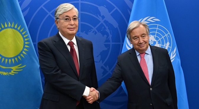 Токаев пригласил генсека ООН совершить визит в Казахстан