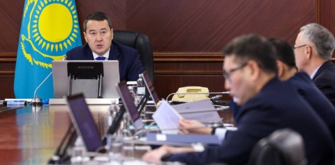 Премьер уволил главу комитета торговли за рост цен на продукты