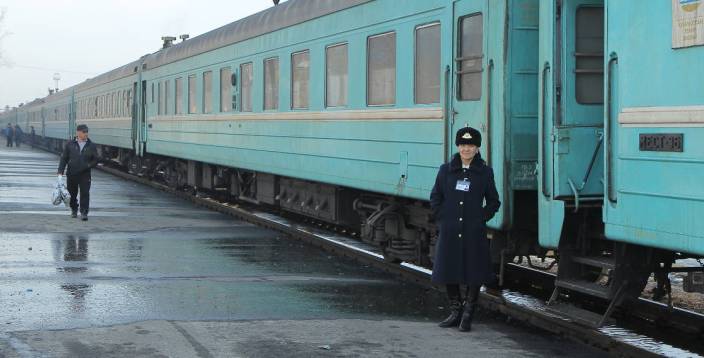 Услуги пассажирских поездов в Казахстане подорожали на 20% за год