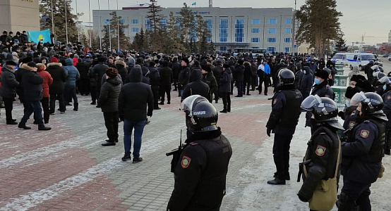 Призывы к захвату власти и терроризм вменяют задержанным в Павлодарской области