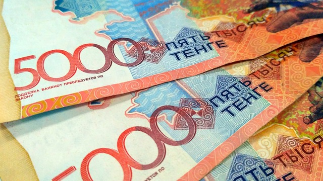 Тенге ждет крах? Каковы прогнозы казахстанских экономистов и финансистов