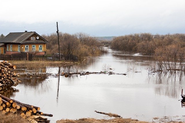 Депутат мажилиса Айжан Скакова: не надо строить в пойме рек