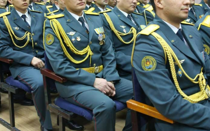 Казахстанских офицеров запаса на 24 месяца призовут на воинскую службу