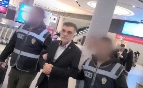 В Турции задержали архитектора разрушенного при землетрясении жилого комплекса