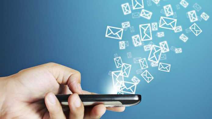 Порядка 200 граждан трудоустроены благодаря SMS-сообщениям