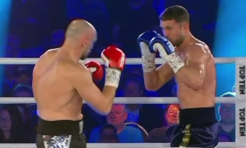 Казахстанский боксер нокаутом выиграл бой