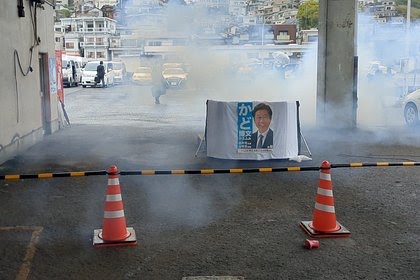 В Японии во время выступления премьер-министра Фумио Кисиды раздался взрыв