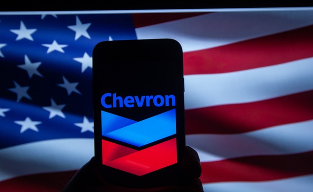 США разрешат Chevron вести переговоры с Венесуэлой по нефти