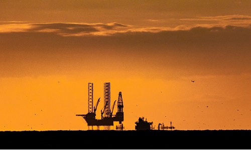 Цена нефти Brent на мировых рынках превысила $128 за баррель