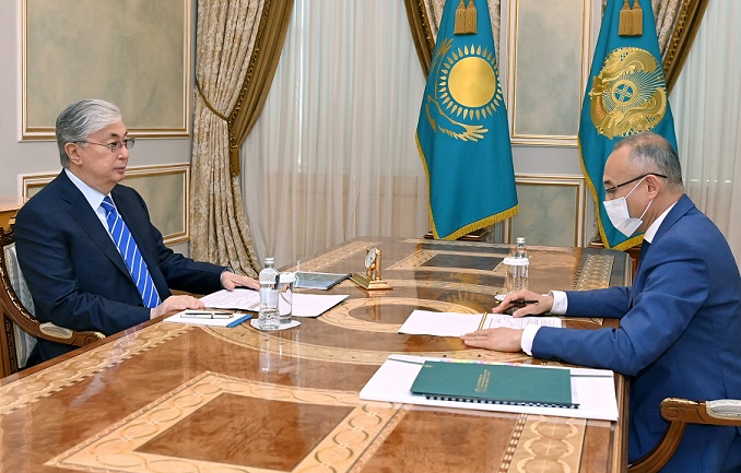 Президенту представили планы по развитию национальной платежной системы