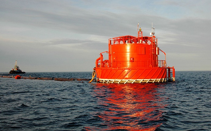 КТК возобновил прокачку нефти спустя месяц после аварии на морском терминале